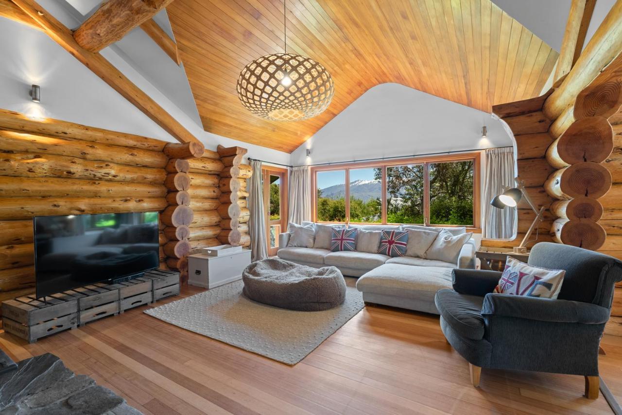 The Log House Villa Wanaka Exterior foto